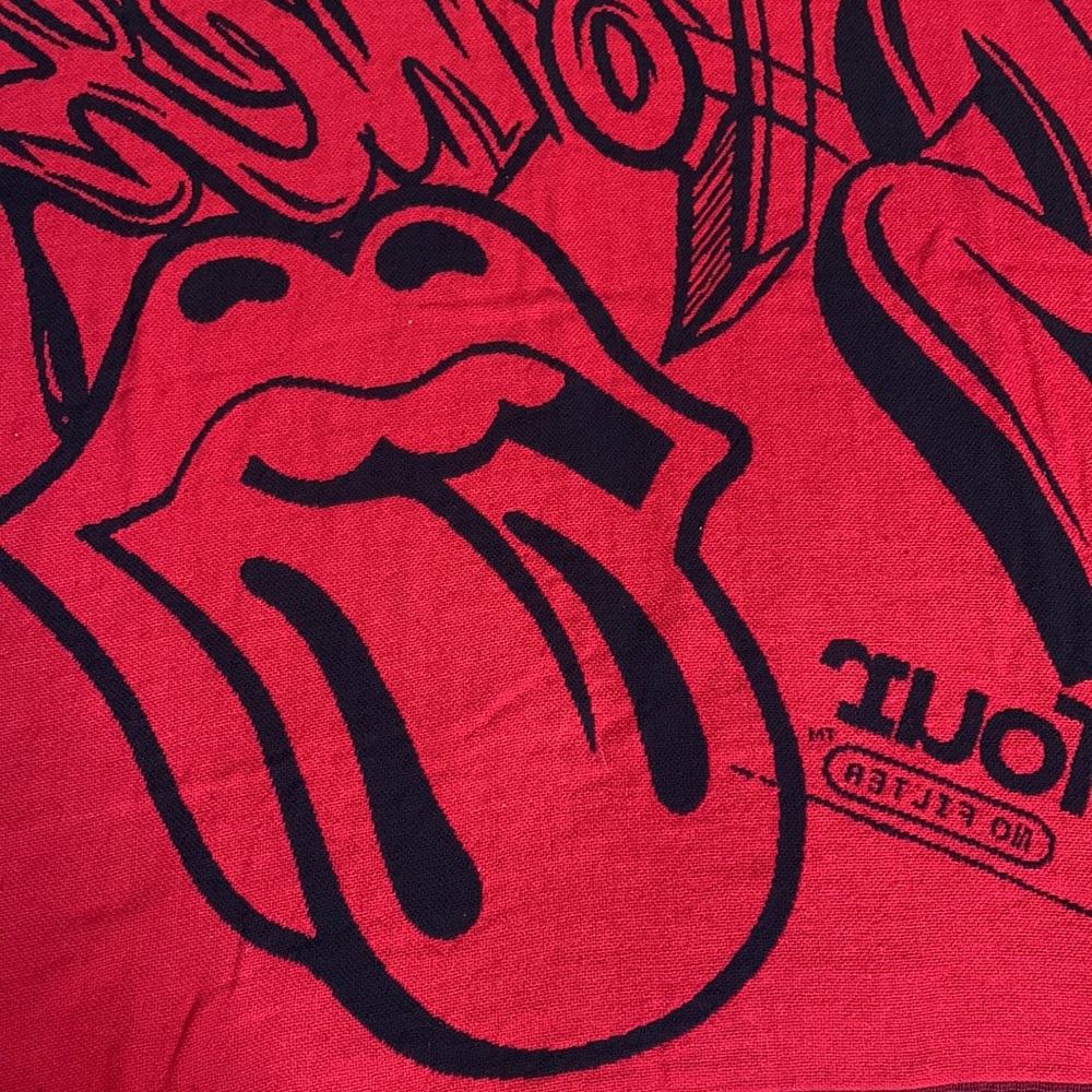 The Rolling Stones Authentic Large Black & Red TOUR TM Mouth Fringed Blanket NWT - Picture 6 of 7